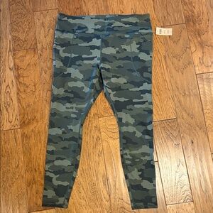 Duluth Trading Co Women’s NoGA Sculpting Leggings, Camo, XL